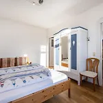 Haus Uebersee Timbuktu Lägenhet Lübeck